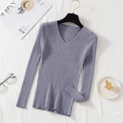 LUNA'S SWEATER | V-NECK